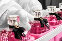 Bez znajomości języka Anglia praca dla par pakowanie perfum od zaraz w Londynie